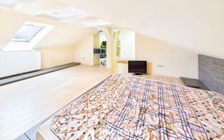 Descoperă eleganța unei case moderne– vizitează prin tur virtual - Poză 31