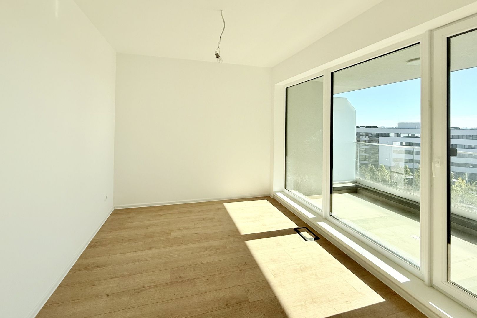 Apartament 3 camere spațios, amenajat, bloc nou, comision 0% - Poză 7