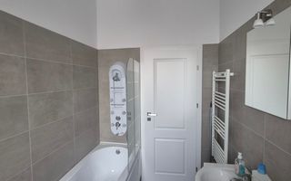 Vanzare apartament 2 camere, decomandat, parcare, Andrei Muresanu - Poză 6