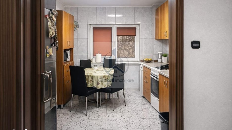 Apartament 2 camere, balcon, Ștefan cel Mare - Poză 3