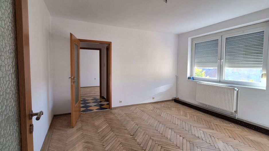 Apartament cu 2 camere - P-ta 700/Business Center - Poză 1