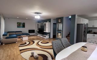 Casă spațioasă cu piscină, de vânzare în Simeria - Poză 11