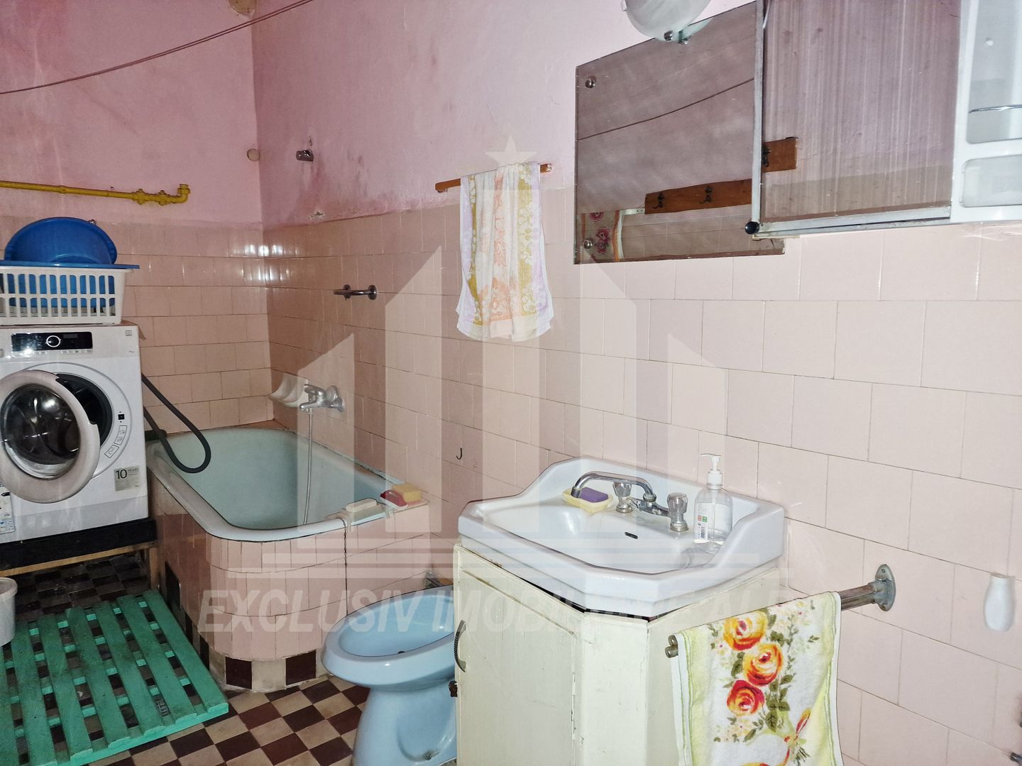 Casa pozitie ultracentrla in Alba Iulia - Poză 8