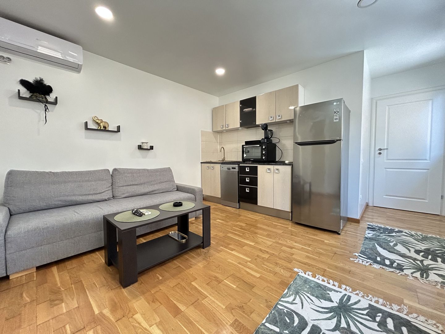 Hotel Boutique 18+ (adults only) + Casa P+1 --- teren 501mp --- str D4 - Poză 6