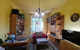 Apartament 2 camere,curte comuna/4 proprietari - Poză 3