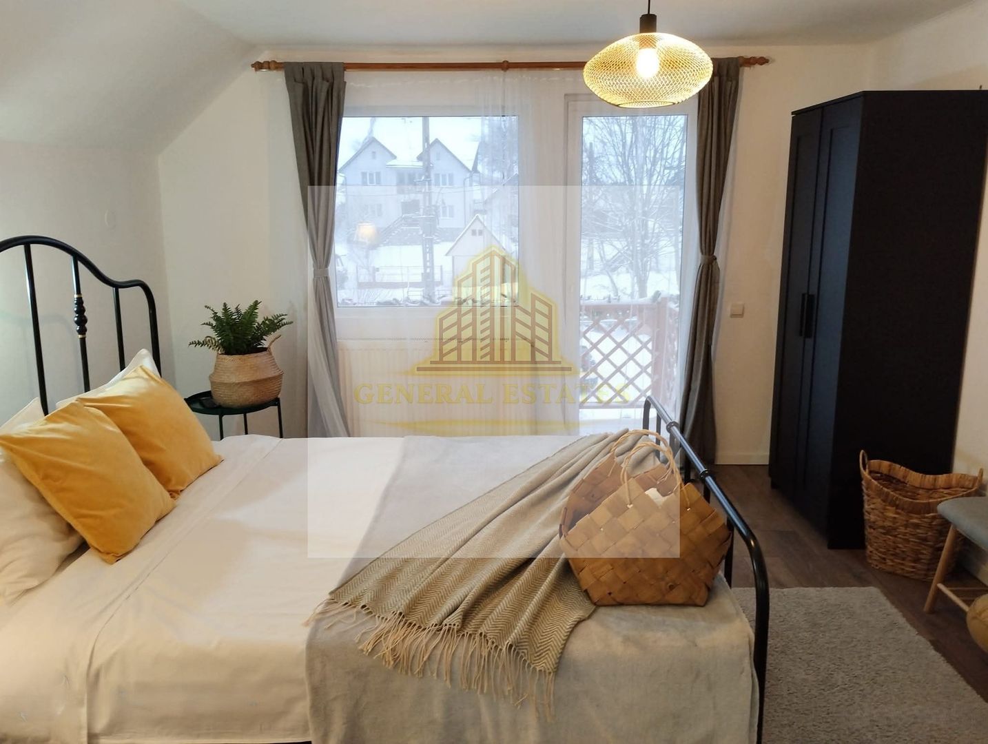 Casă de poveste în Moieciu de Sus - Poză 13