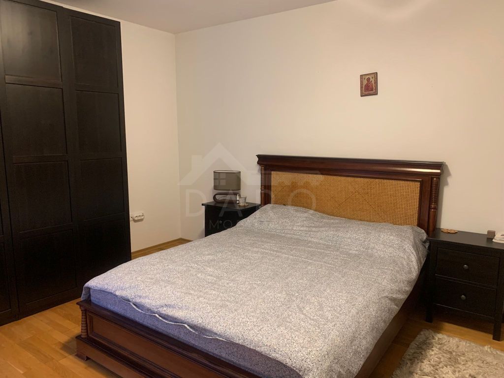 Se inchiriaza casa 3 dormitoare, living, dining, garaj Str Muntenia - Poză 4