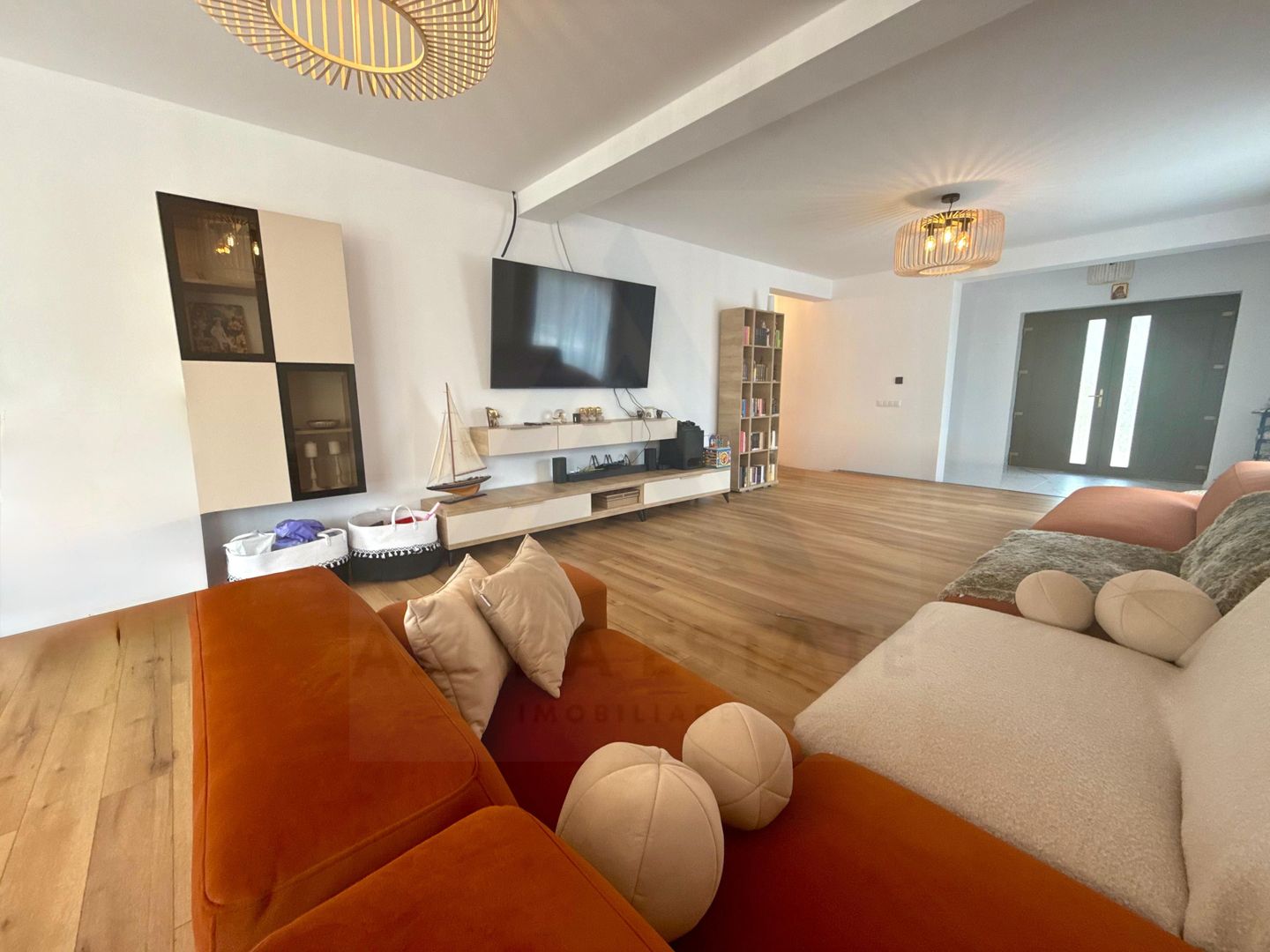 Casa individuala 140 mp utili pe un singur nivel teren 500 mp Tocile - Poză 2