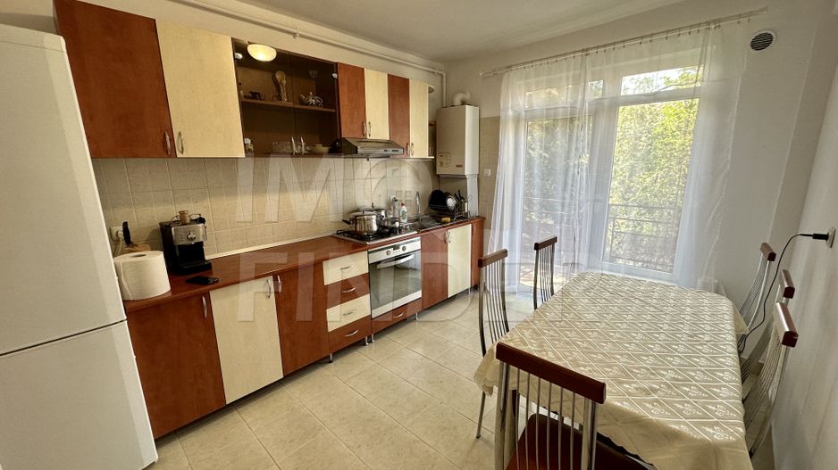 Vânzare 3 camere Buna Ziua, 84 mp, zona BT, garaj, 3 balcoane - Poză 5