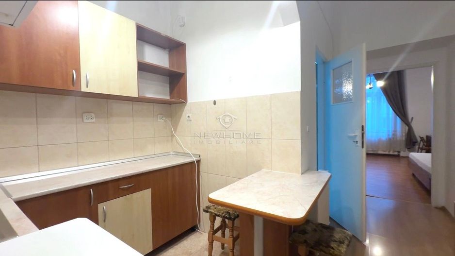 Apartament 2 camere decomandat Str Horea, zona Semicentral - Poză 2