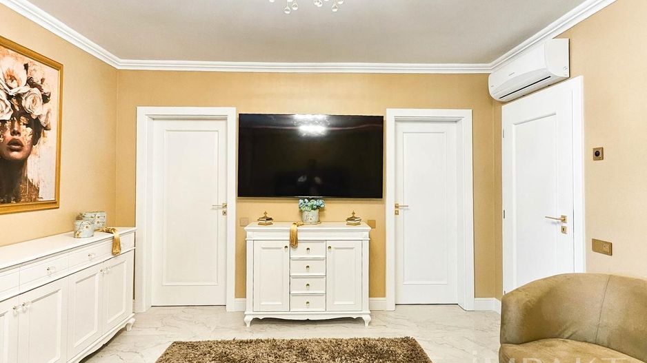 Casa de lux cu piscina, 5 camere, Borhanci – inchiriere - Poză 21