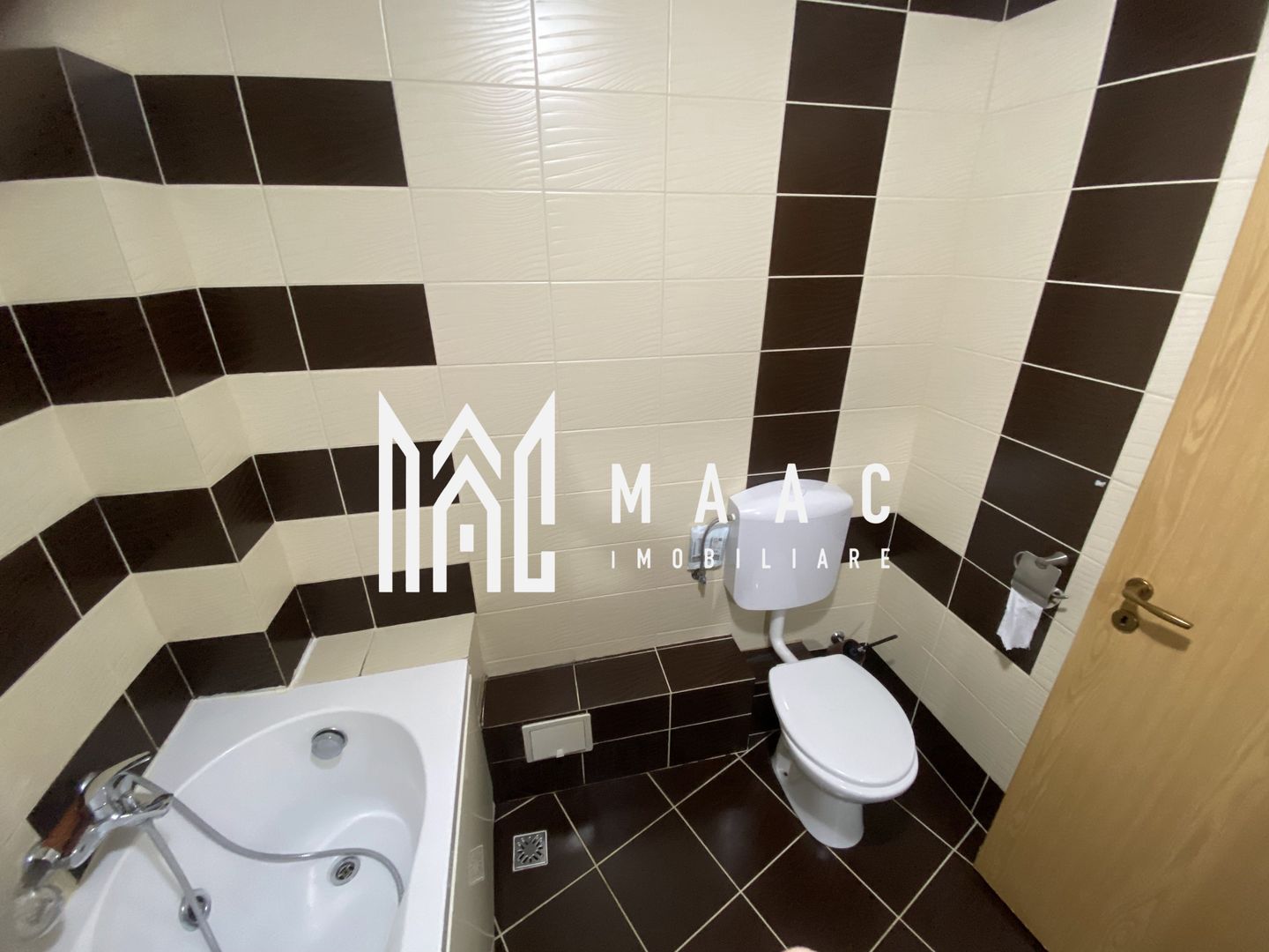 Apartament 2 camere | Etaj 2 | Balcoane | Parcare | Selimbar - Poză 10