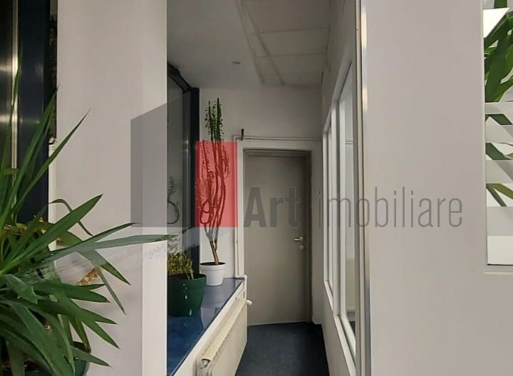 Spațiu Comercial de 140 mp –  Zona Moșilor (include apă, curent, gaz în chirie) - Poză 12