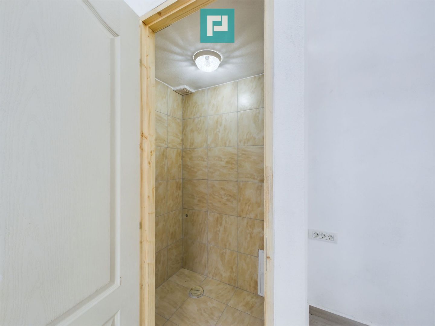 Spațiu comercial de vânzare central 80 mp - Poză 5