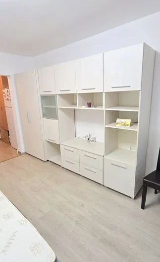 Garsoniera de inchiriat Drumul Taberei - Poză 2