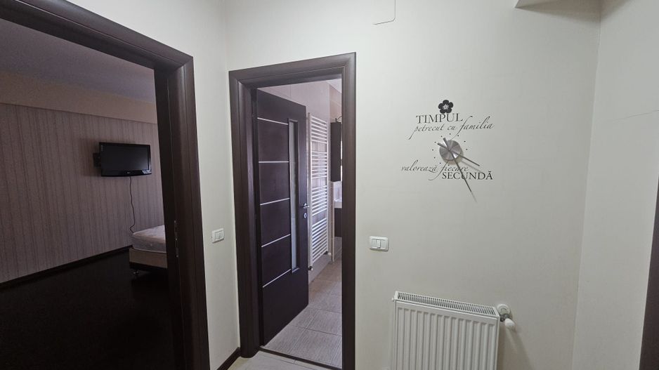 Inchiriere apartament bloc nou cu garaj, centru Pitesti - Poză 2