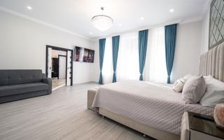 Vilă de LUX cu piscină, 278 mp utili și teren de 1.780 mp I Sag - Poză 12