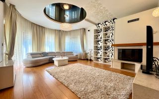 Vînzare Casă în 3 Nivele -Hlincea - 343 m.p. - Poză 9