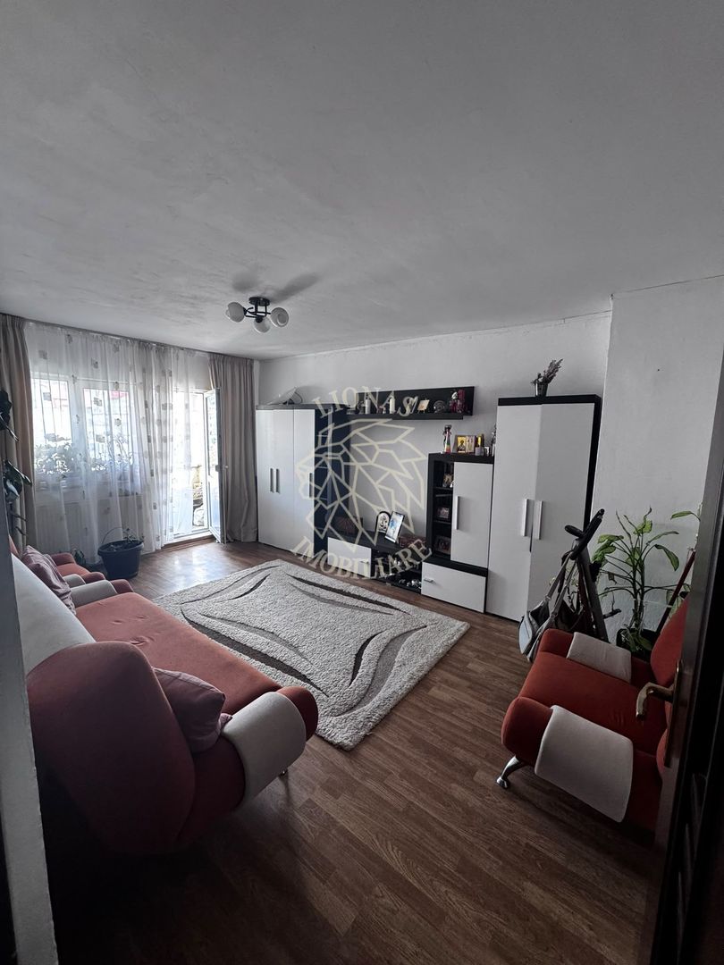 Apartament decomandat 3 camere-2 balcoane-etaj 3-Zona Petru Maior - Poză 2