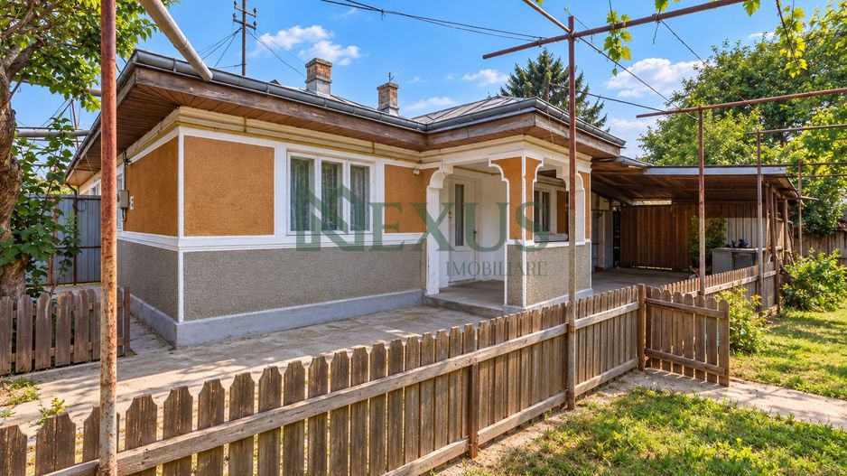 Casă de vânzare în Bacău, Cartierul CFR, Teren 1.000mp Str. Militari - Poză 1