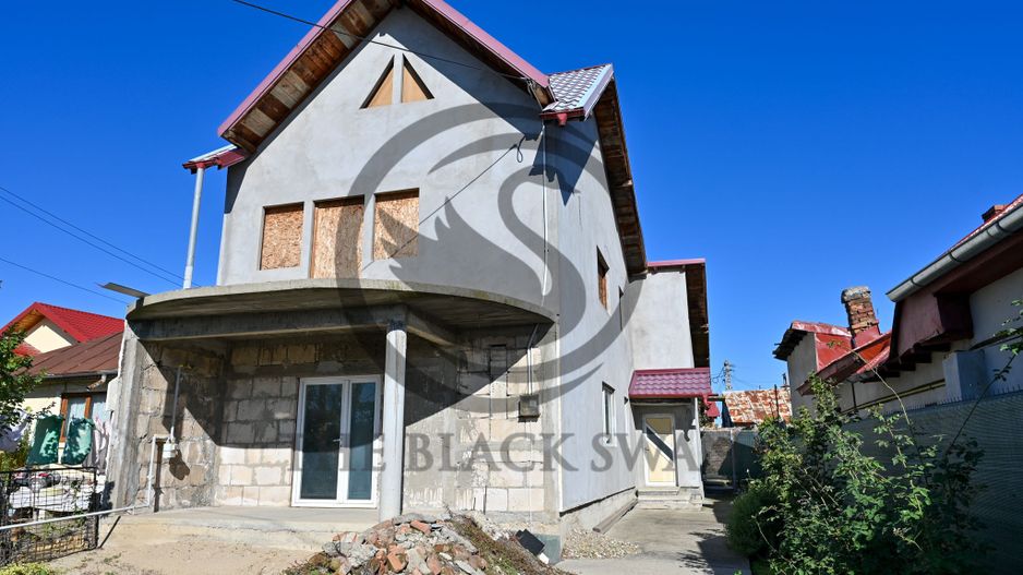 Casa la gri de vanzare | Zona Centrala - Bucov | Comision 0% - Poză 2