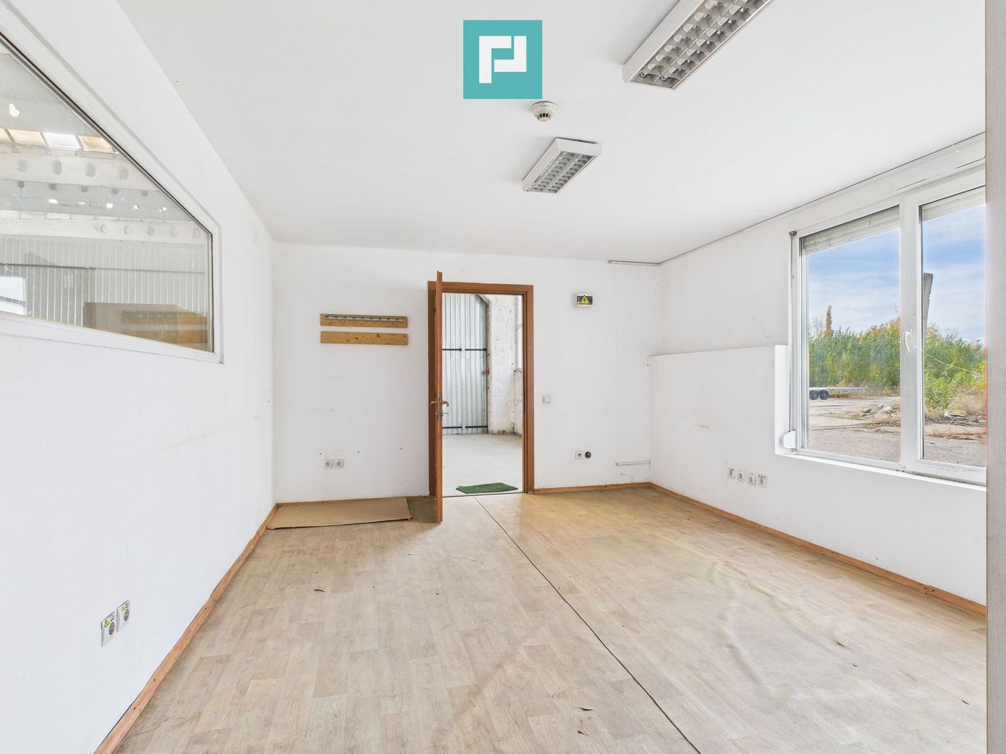 Hală de 218 mp pentru depozitare sau producție - Poză 4