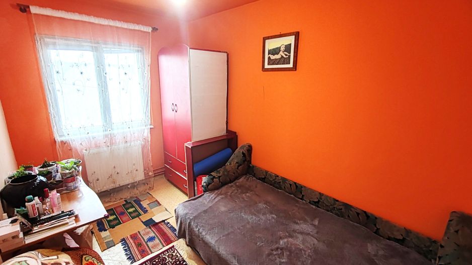3 Camere, Central, Ideal pentru Familie, Liniste, An '81 - Poză 35