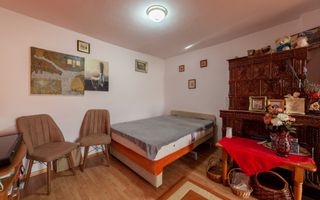 Casă Ștefănești – 1 km de Primărie | Curte mare, zonă liniștită - Poză 14