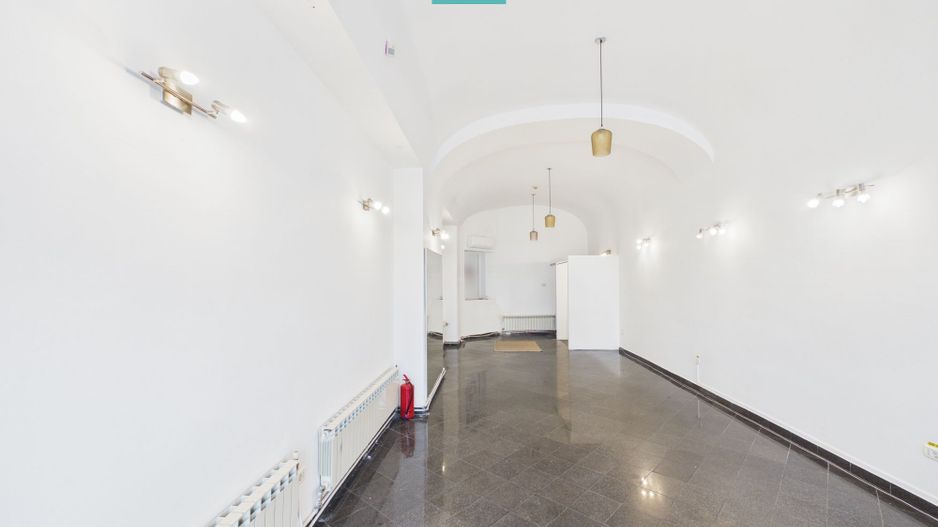 DE ÎNCHIRIAT | SPAȚIU COMERCIAL 60 MP ULTRACENTRAL - Poză 3