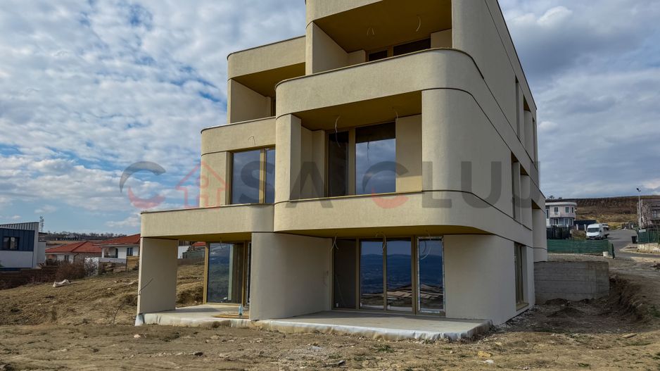 Casa zona Voronet - View superb spre oras - Poză 1