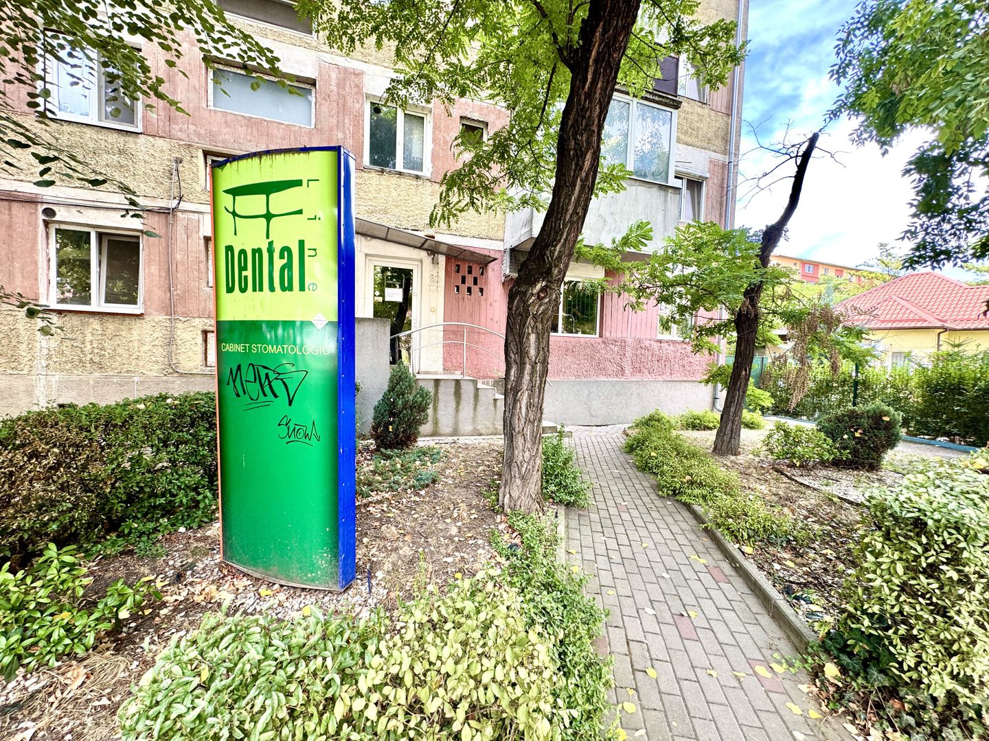 Cabinet stomatologic cu tradiție 20+ ani - dotat si funcțional - Poză 24