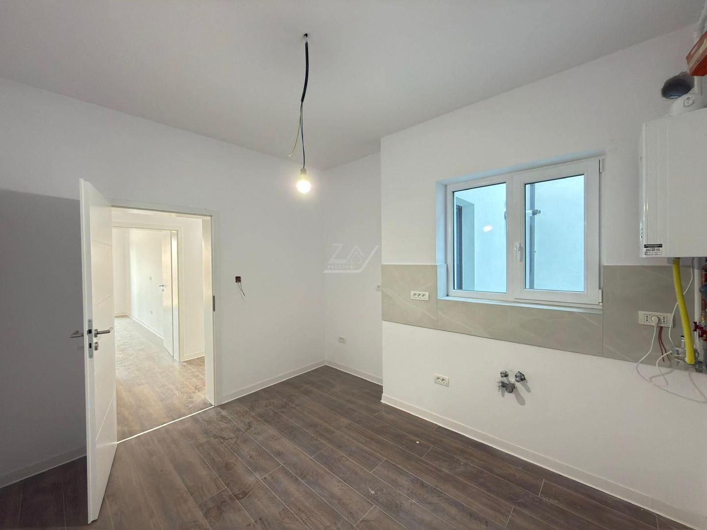 Bloc finalizat. Decomandat. 2 balcoane. Spatiu pod. - Poză 5