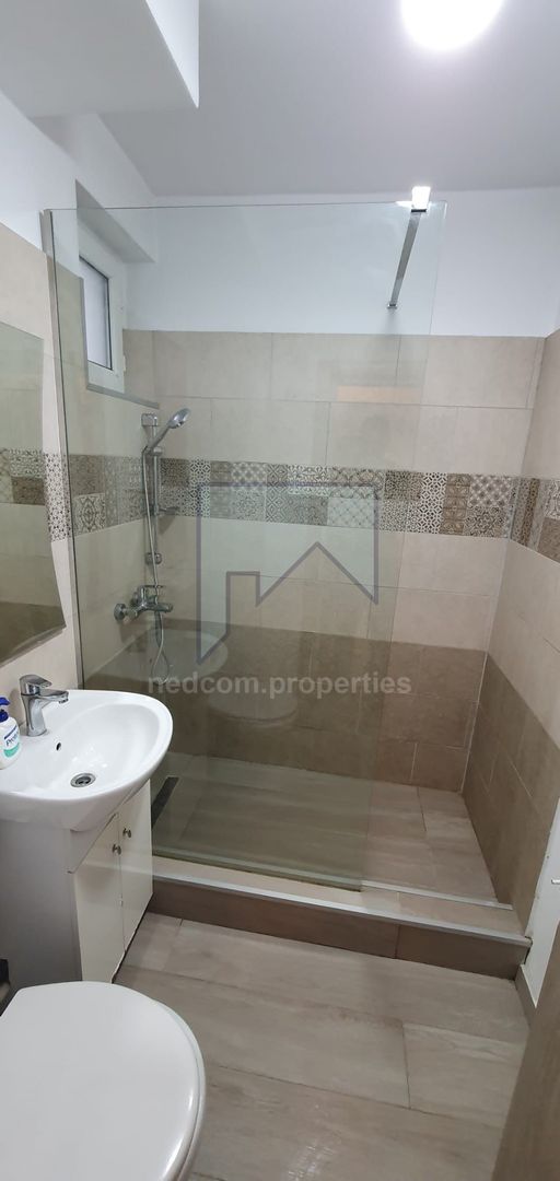 Vanzare apartament 3 camere - Salaj = Parcul Humulesti - Poză 2