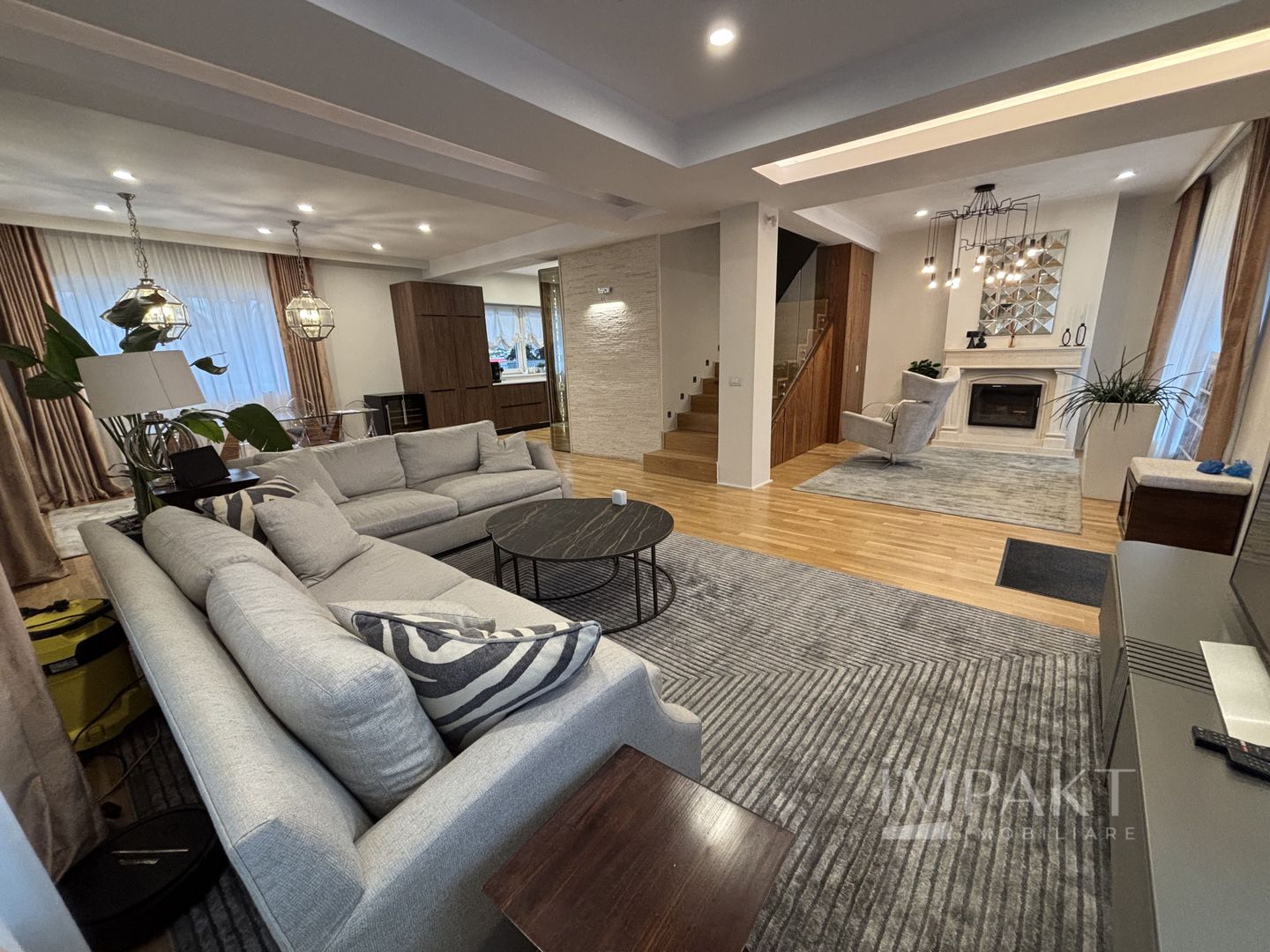 De închiriat vilă superbă Andrei Mureșanu - Poză 5