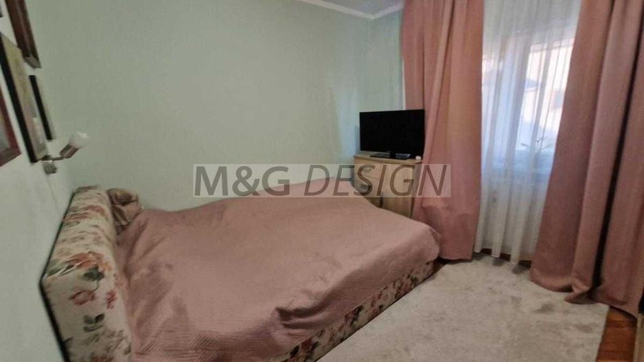 Apartament 3 camere Aradului 2 bai 2 balcoane centrala proprie - Poză 15