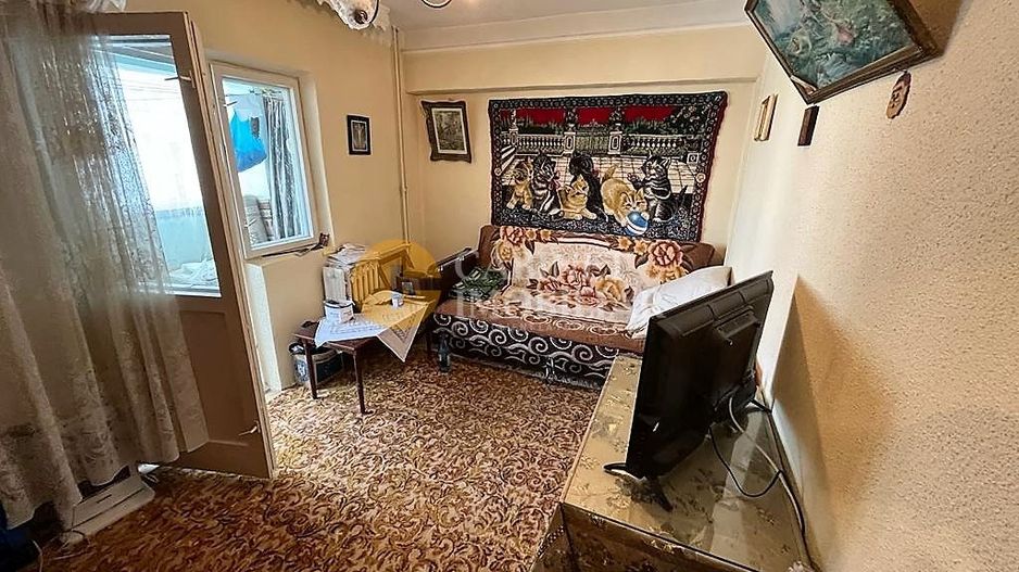 3 camere decomandat, 950 euro/mp, etaj intermediar, zona Zimbru - Poză 2