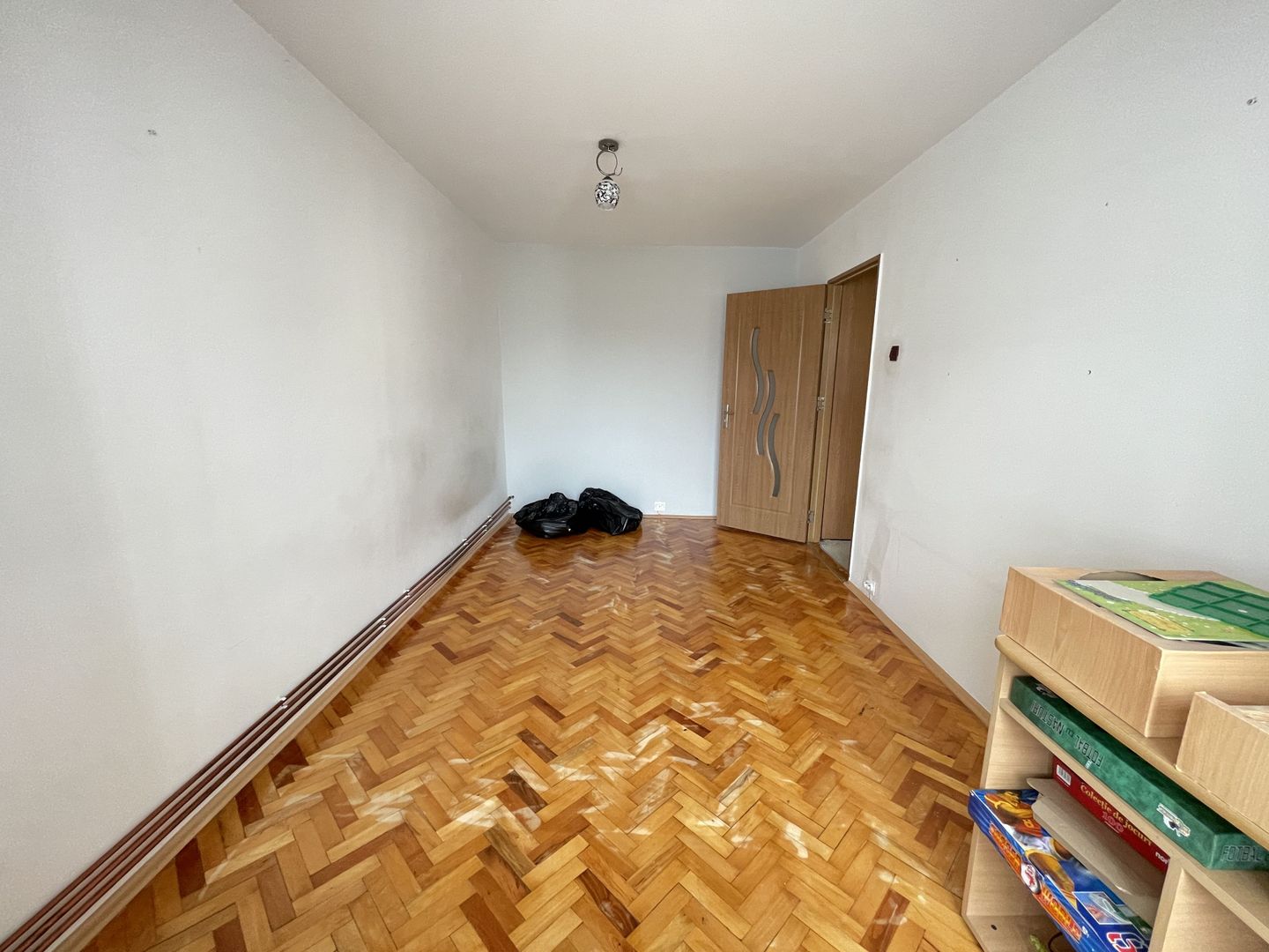 Apartament cu trei camere în bloc izolat -zona Aradului - Poză 5