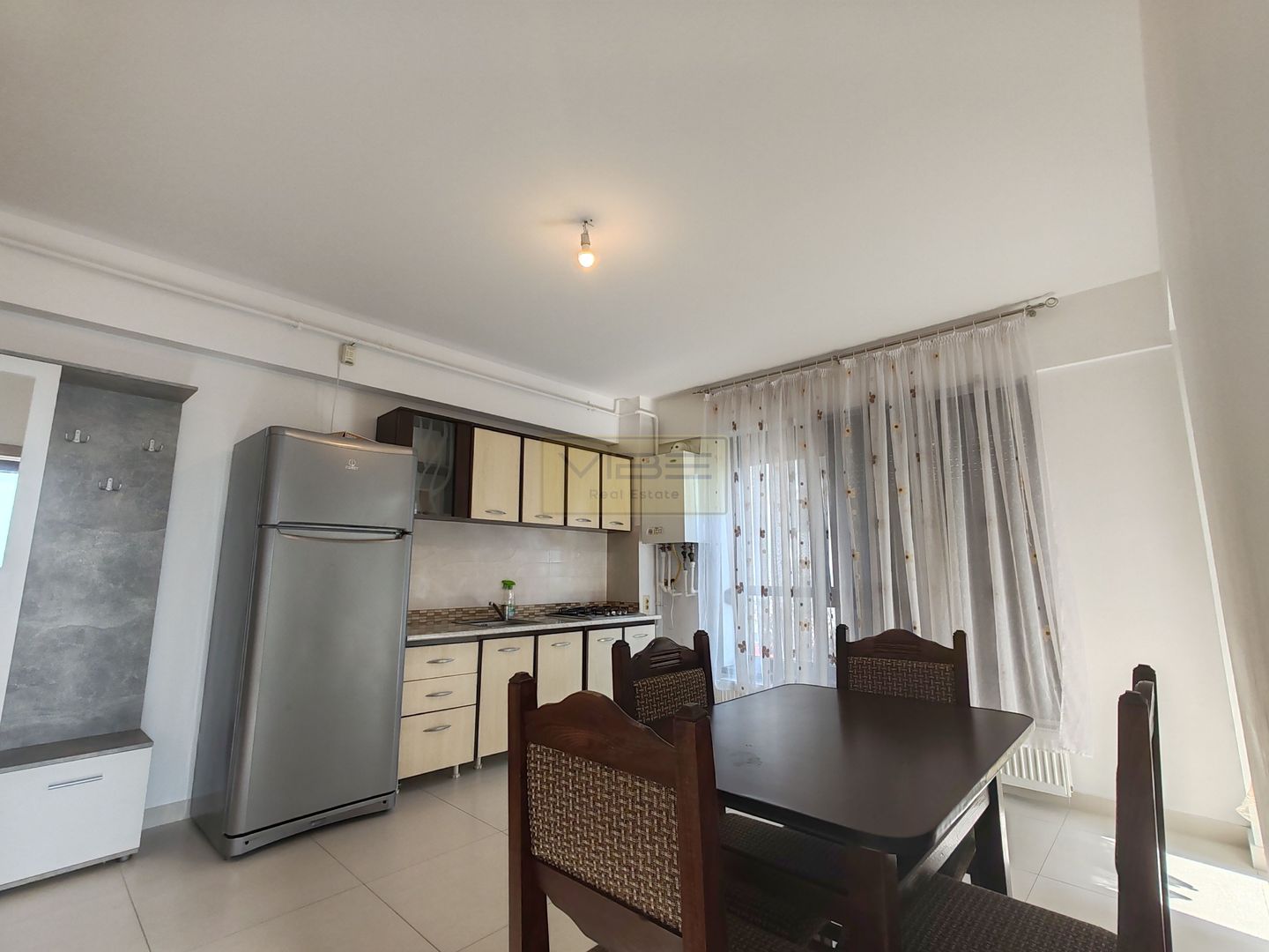 Copou - Sadoveanu - Apartament Decomandat + Parcare! - Poză 4