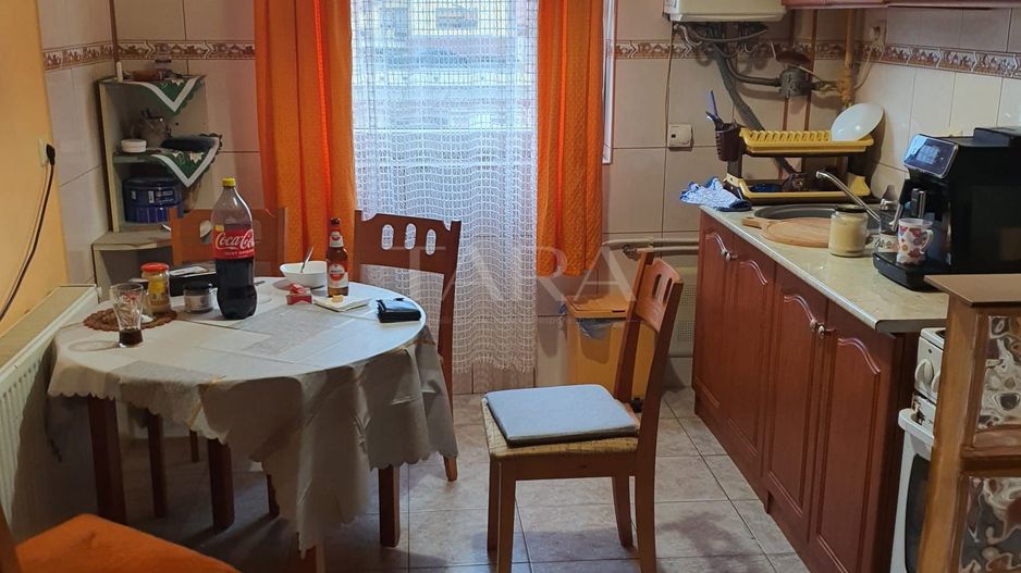 Apartament 1 cameră cu parcare privată – Zona Florilor, Cluj. - Poză 1
