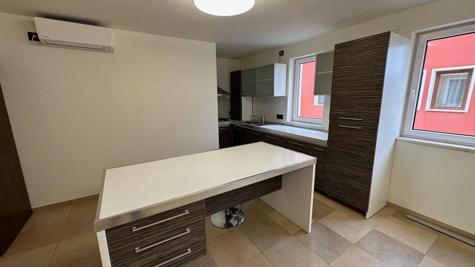 Apartament cu 3 camere de închiriat Dumbravita - Poză 4