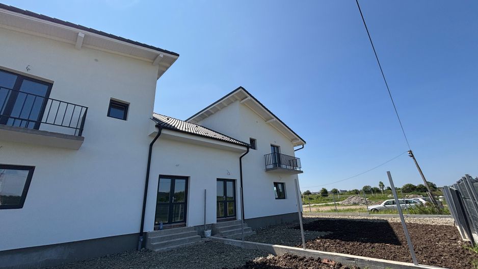 Viața la casă, liniște și munți la orizont – Duplexuri noi în Mohu - Poză 36