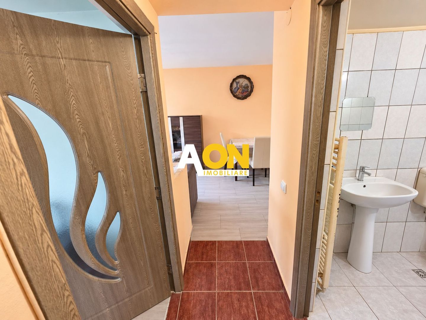 Apartament 2 camere, mobilat, utilat, la demisol, bloc 2007, Cetate - Poză 7