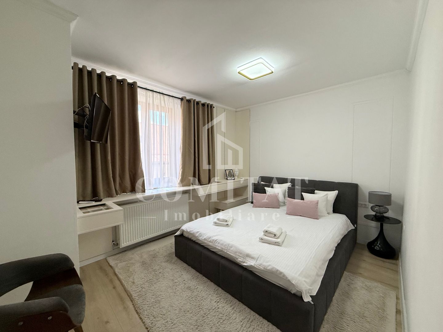 Apartament cu 3 camere Ultracentral - Poză 6