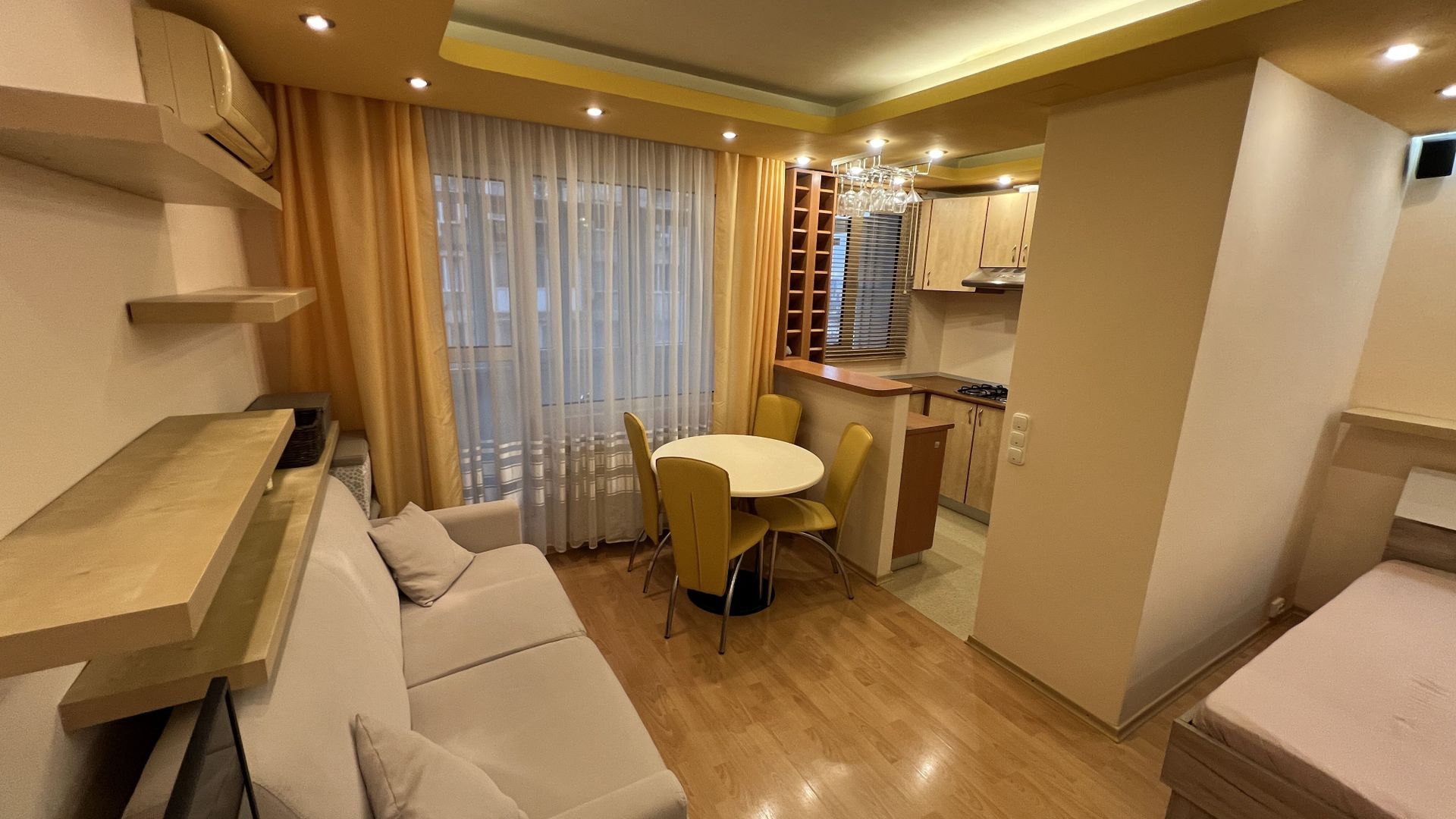 Garsoniera mobilata utilata in bloc mixt anvelopat Pacii, Militari - Poză 8