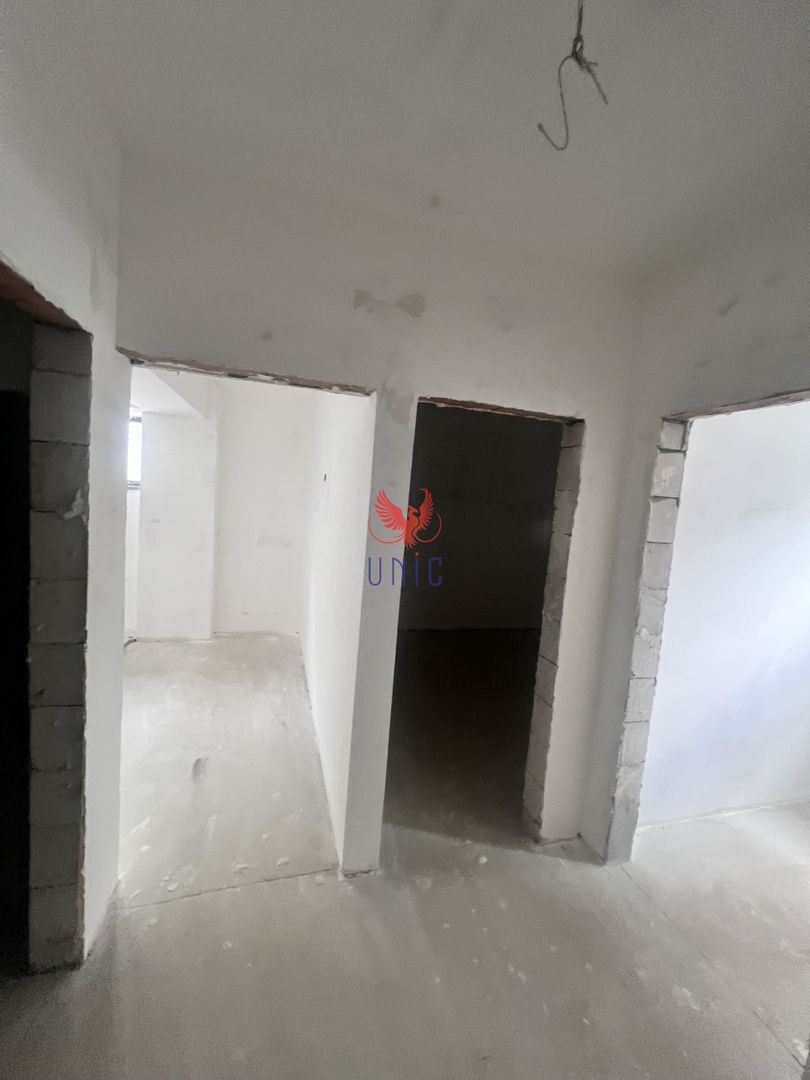 apartament bliateral, decomandat, zona centrala - Poză 9