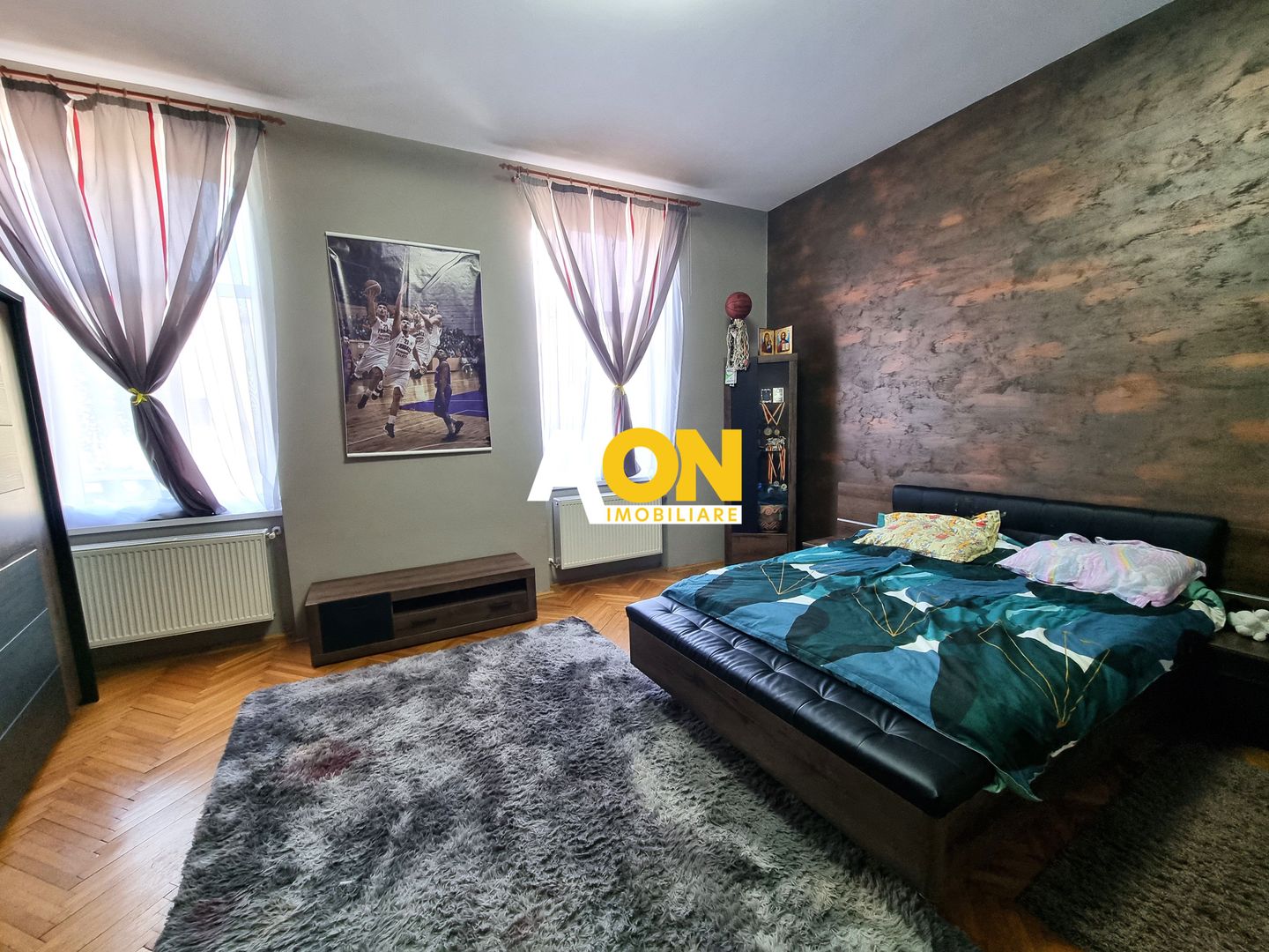 De vanzare casa 5 camere, 1200mp teren, zona ultracentrala - Poză 2