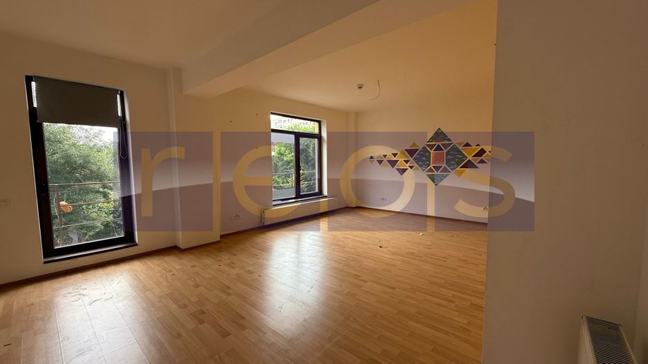 DE ÎNCHIRIAT VILĂ CĂMIN DE BĂTRÂN I AFTERSCHOOL I GARAJ+CURTE I ZONA CENTRALĂ - Poză 17