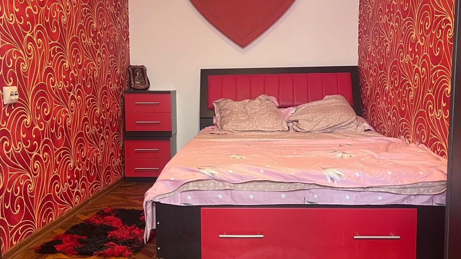 Închiriere apartament cu 2 camere în Micro 6 Târgoviște! - Poză 4