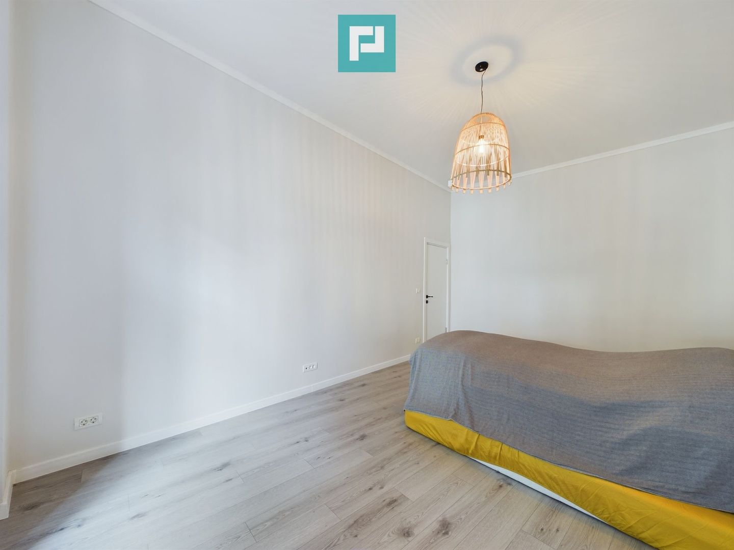 Apartament 3 camere premium, Bulevardul Revoluției - Poză 6