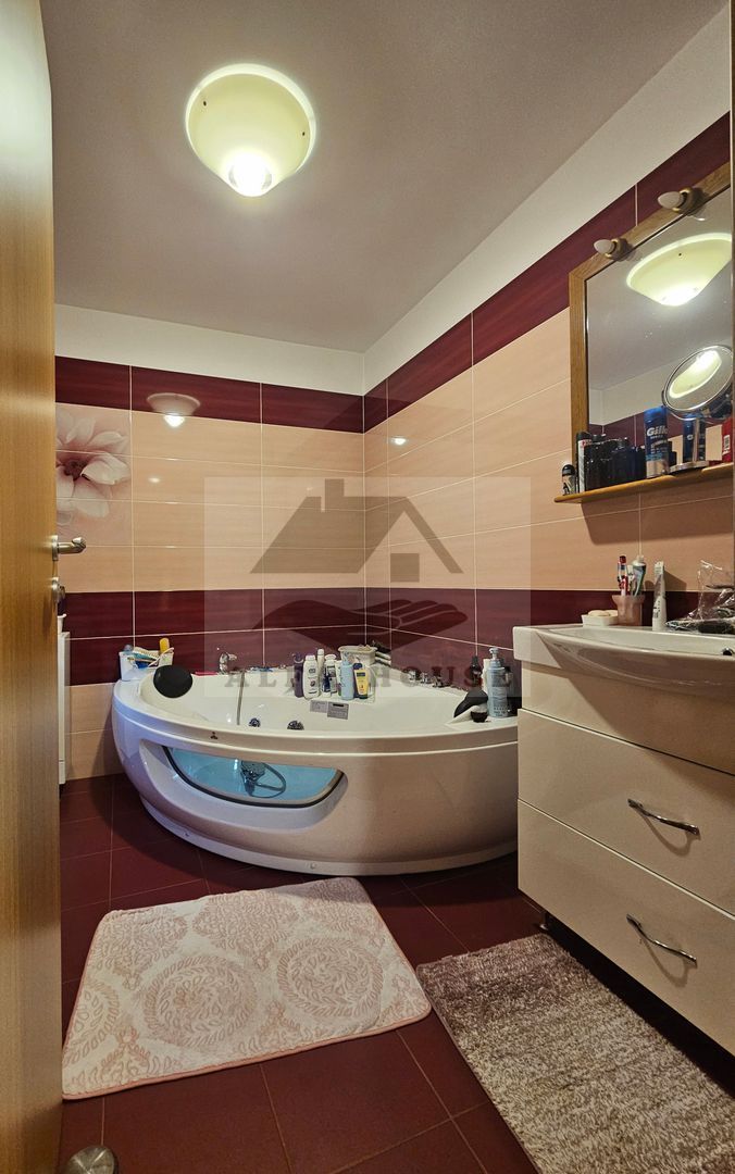 Casă individuala cu 5 camere, 270 mp, Tractorul - zona Coresi - Poză 16